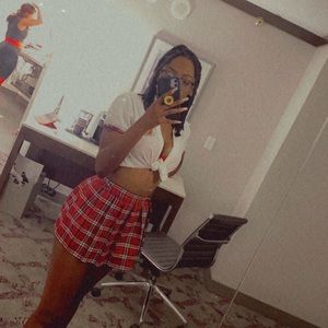 Meet your Posher, Rose